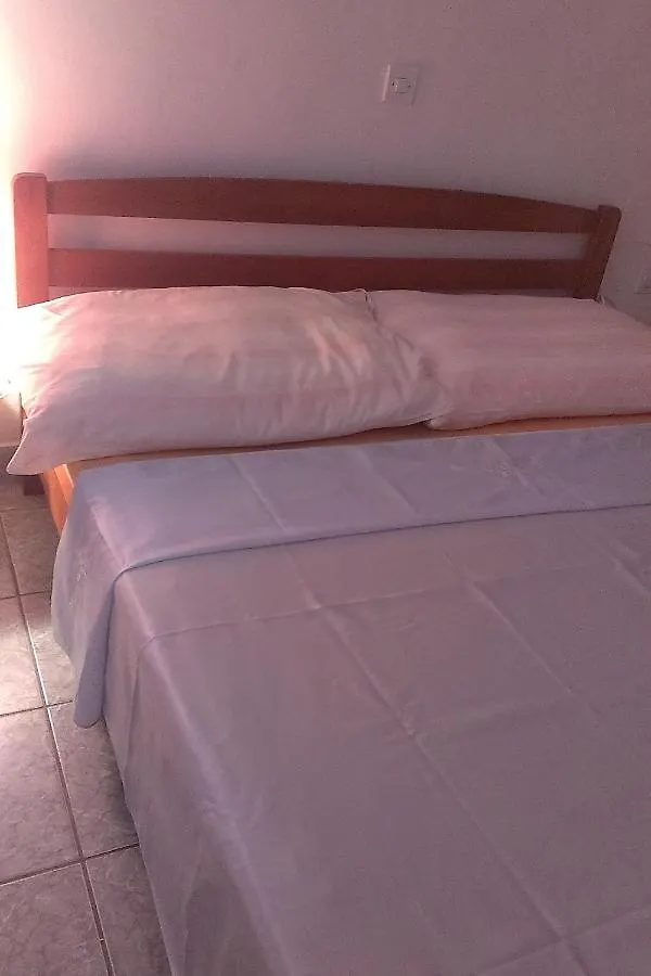 Apartment Povljana 12169D